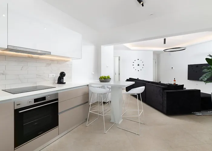 K Luxury Daire Rhodes City