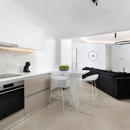 K Luxury Daire Rhodes City