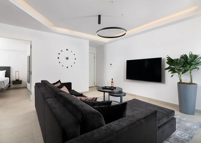 K Luxury * Rhodes City